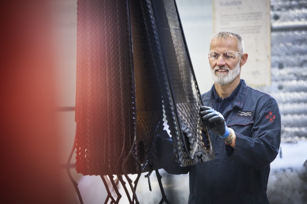 Maximising equipment energy efficiency in challenging manufacturing environments