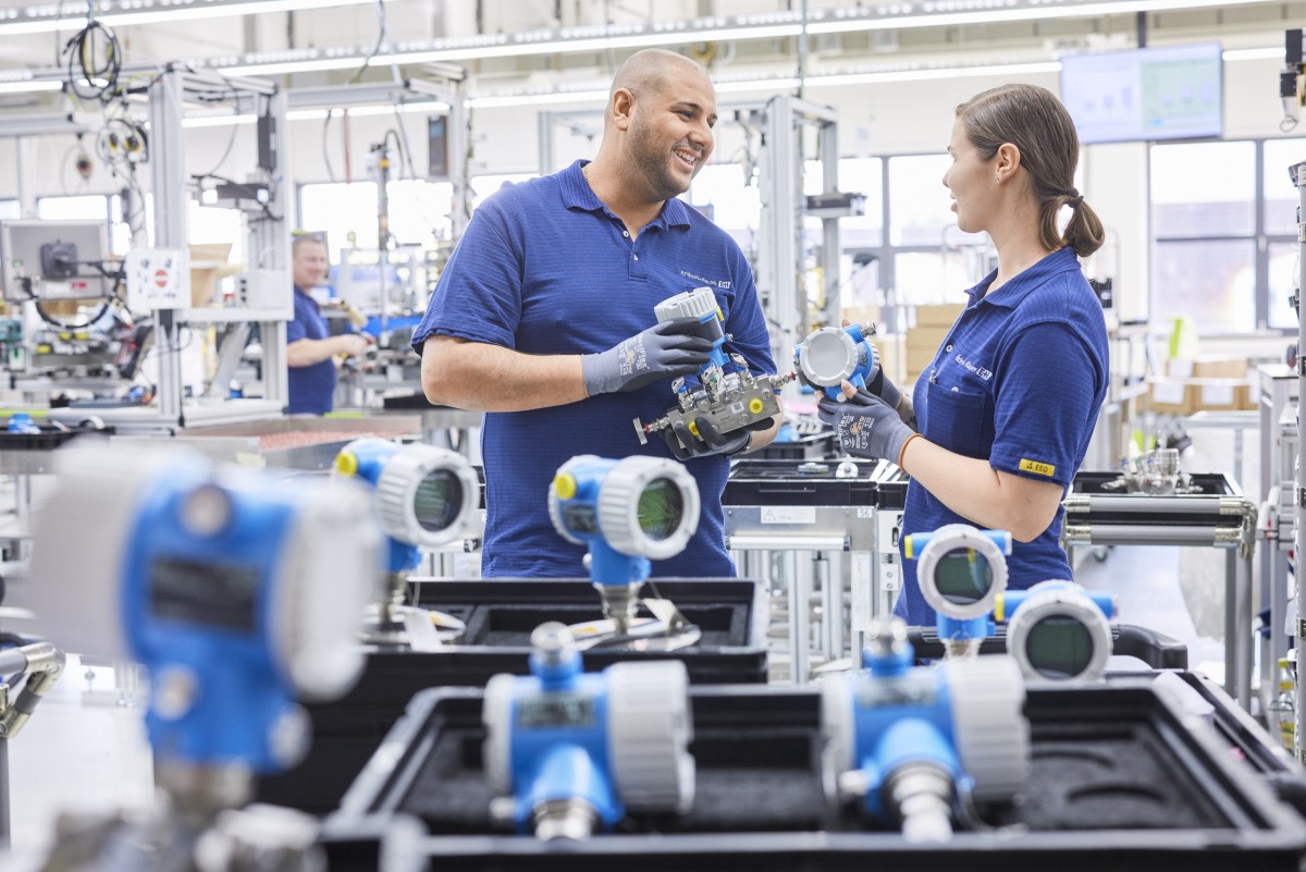 Endress+Hauser reports positive results, as it tops four billion Euros for the first time