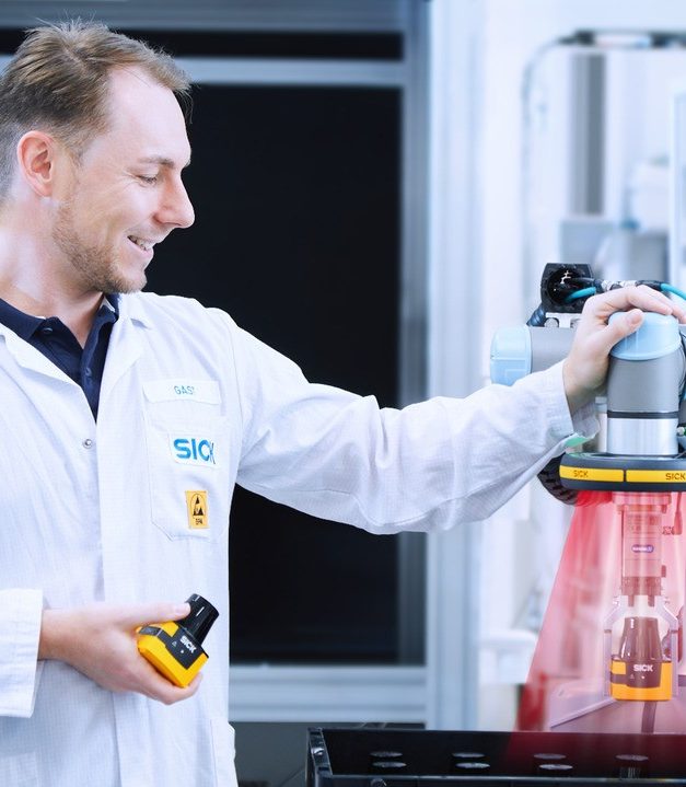 SICK partners with Universal Robots to deliver safe, seamless collaboration between cobots and humans