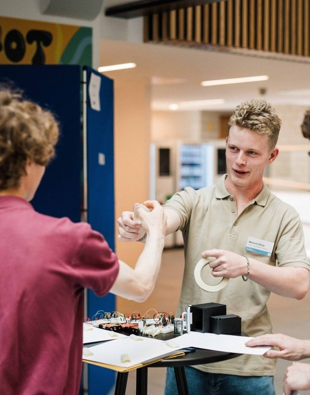 Trimble sponsors Global Design Challenge to empower future engineers