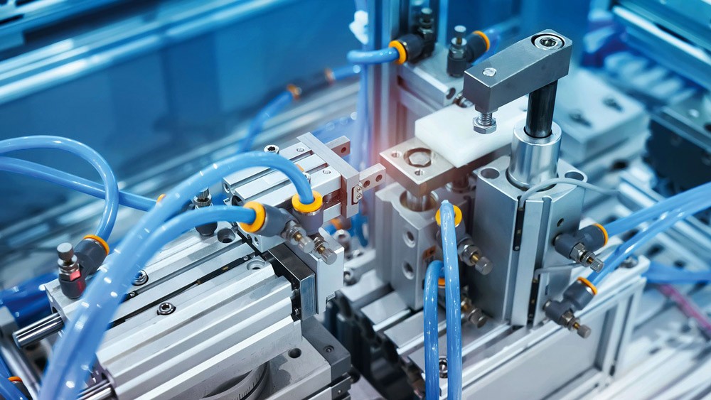 Revolutionise Automation with the AL52xx: Next-Level IO-Link Technology