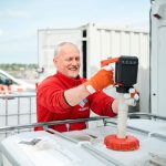 FLUX Pumps unveils the new FBM 4100 battery pump motor: A smart, cordless revolution in drum and IBC fluid handling