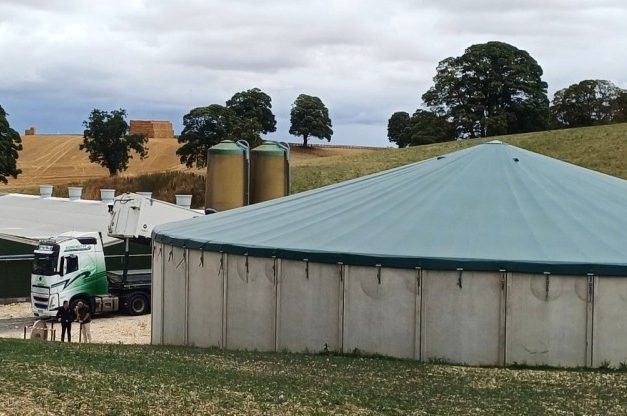 New Pig Slurry Store with pump & mixer works wonders for farmer’s crops