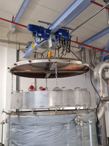haw11 b 72dpi Electric hoist leaves large distillery in high spirits