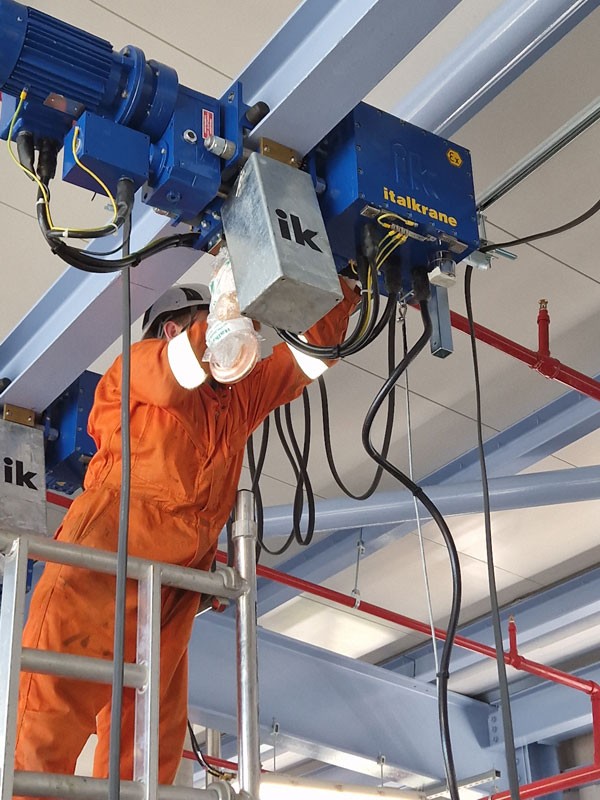 Electric hoist leaves large distillery in high spirits