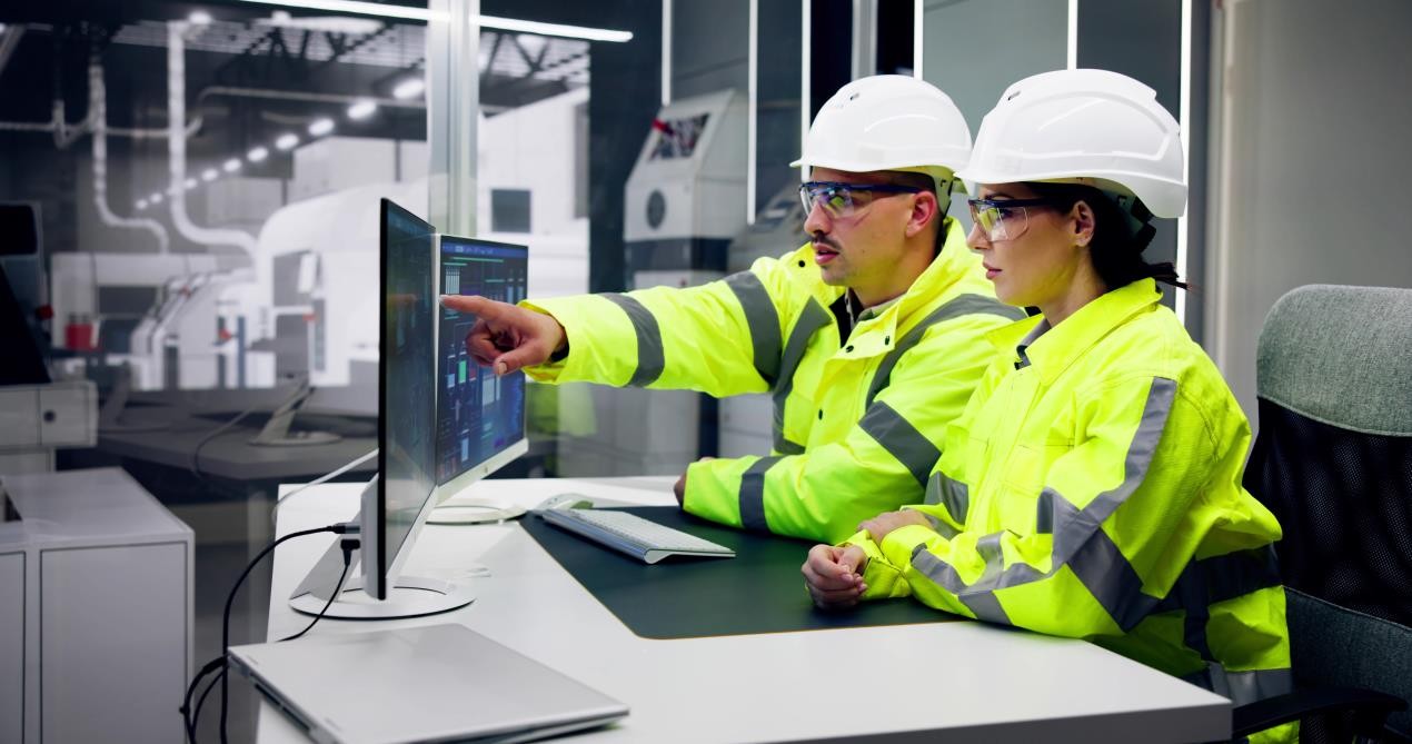 Schneider Electric joins forces with MaxGrip to improve asset performance for customers